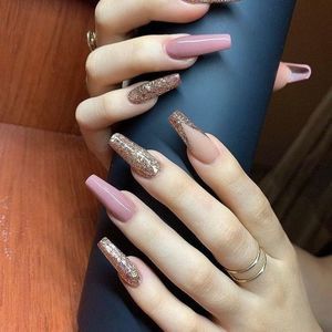 Meet your Posher, Alejandra